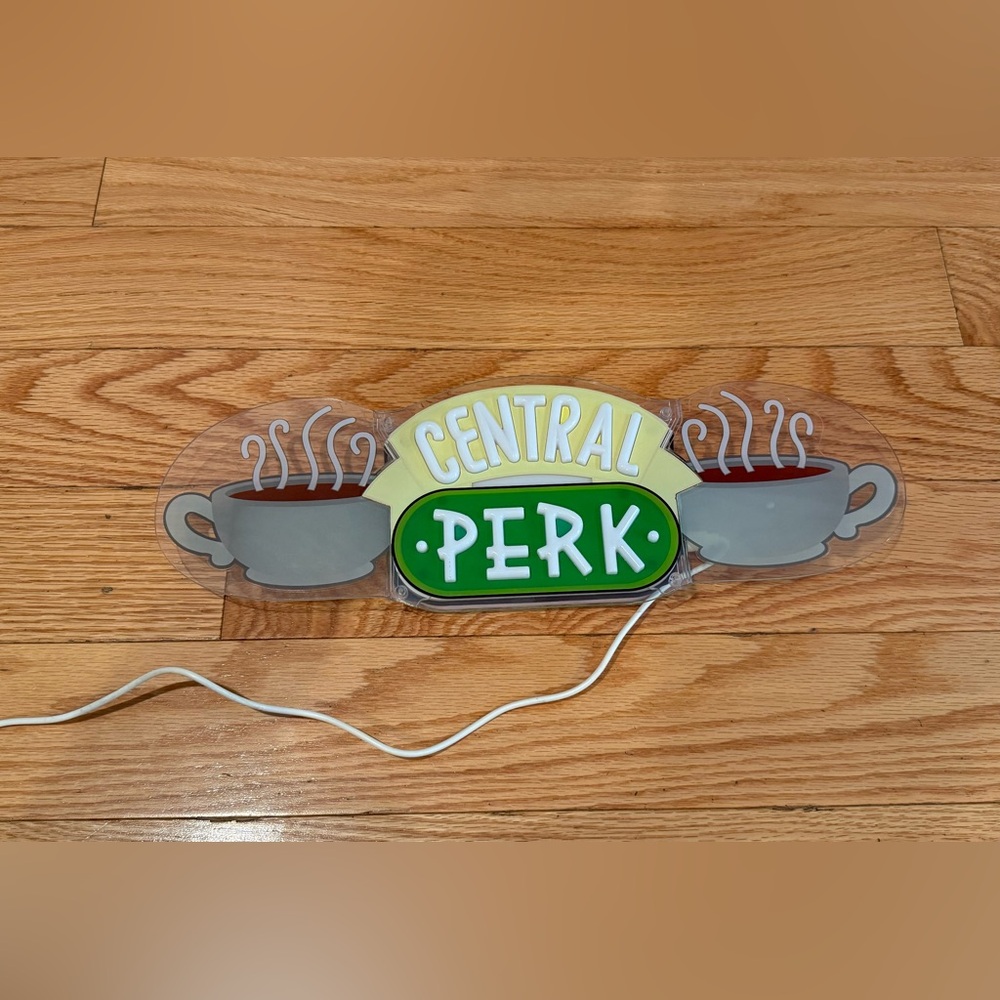 Friends Central Perk Light Up Sign neon look works great